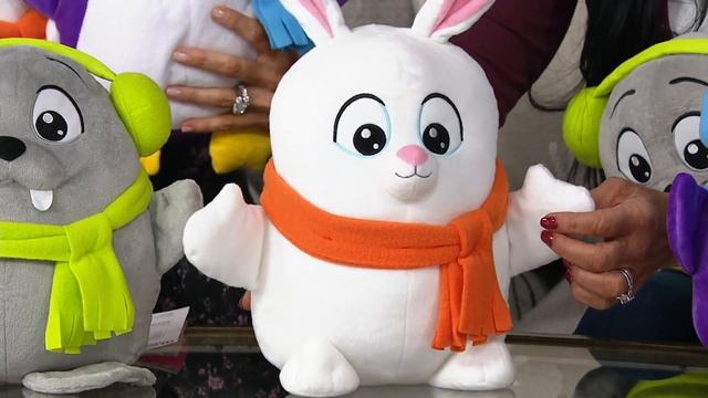 Snuggle n' Hug Arctic Friends Plush on QVC смотреть онлайн