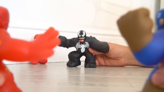 Герои Гуджитсу Marvel против Венома. Игрушки Goo Jit Zu на Эрик Шоу смотреть онлайн
