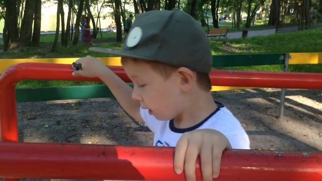 Стоматолог/Идем лечить зубик? смотреть онлайн