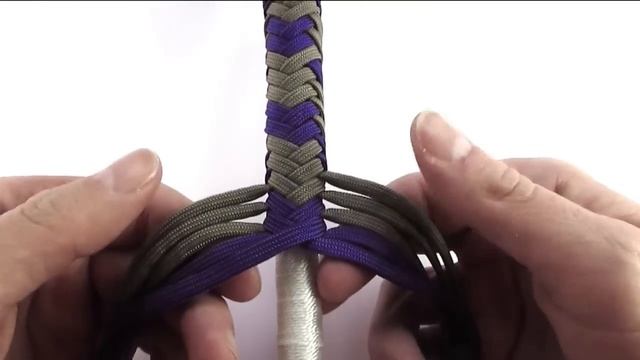 How to make a paracord flogger смотреть онлайн