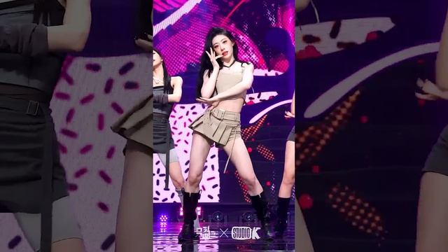 [K-Fancam] 있지 채령 직캠 'Cheshire' (ITZY CHAERYEONG Fancam) | @MusicBank 221209 смотреть онлайн