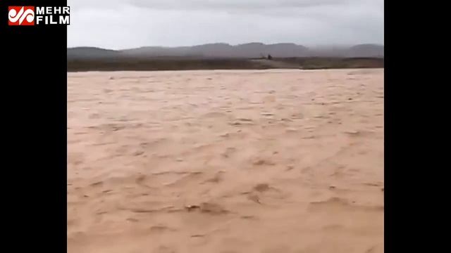 Наводнение затронуло могилу Кира Великого в Пасаргадах смотреть онлайн