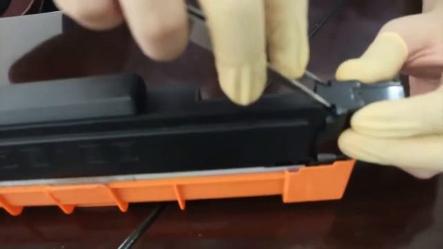 Changement de puce des toners compatibles BROTHER TN247BK, TN247C, TN247M et TN247Y смотреть онлайн