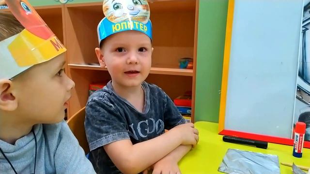 Мастер - класс космической поделки "#УлыбкаГагарина" от детишек средней группы города Березники смотреть онлайн