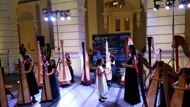 Samba Bamba by the Rave Harps Ensemble Team смотреть онлайн