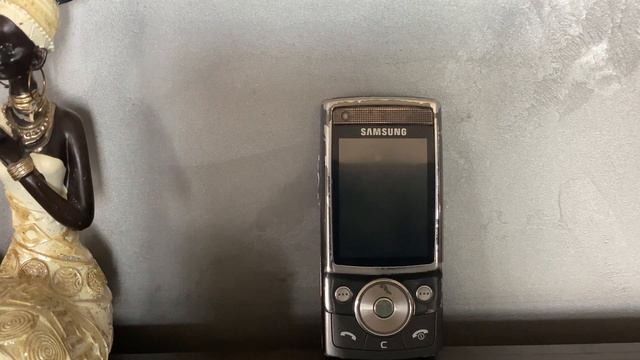 Samsung SGH-G600 On / Insert SIM / Вставьте SIM карту смотреть онлайн