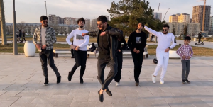 Девушки Танцуют Супер В Баку Дари Дури Песня  Чеченская Лезгинка 2023 Dari Duri ALISHKA Белый Город