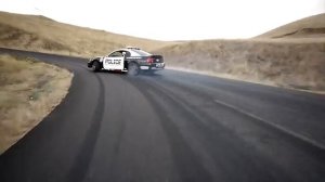 Крутой мото дрифт с погоней, убегают от копов дрифтуя на мото MotoDrift and cops