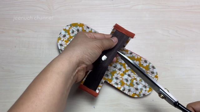 Diy easy coin wallet | DIY cute mini bag case | Easy sewing bag at home смотреть онлайн