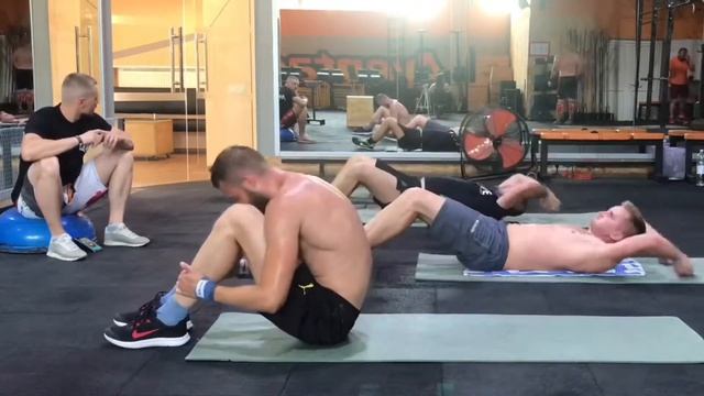 Как качать пресс и убрать живот || Накачать пресс в домашних условиях за 7 минут в день смотреть онлайн