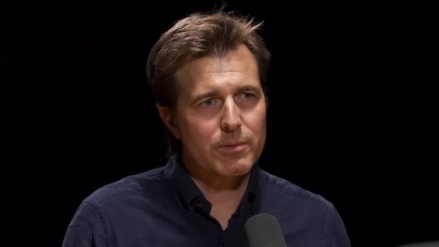 How To Stop Worrying About What People Think of You | Dr. Michael Gervais смотреть онлайн