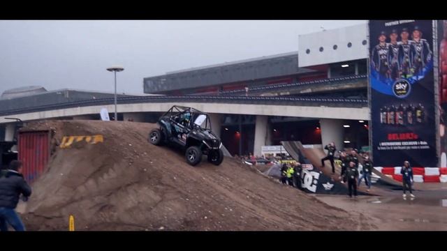 Полет на CFMOTO Z10 EPS смотреть онлайн