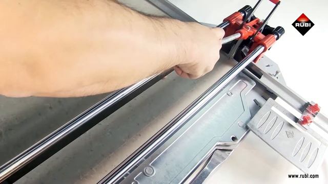 Cutting hard materials using a Rubi TX-N Manual Cutter смотреть онлайн