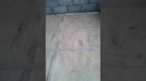 Утепление полов опилками.
