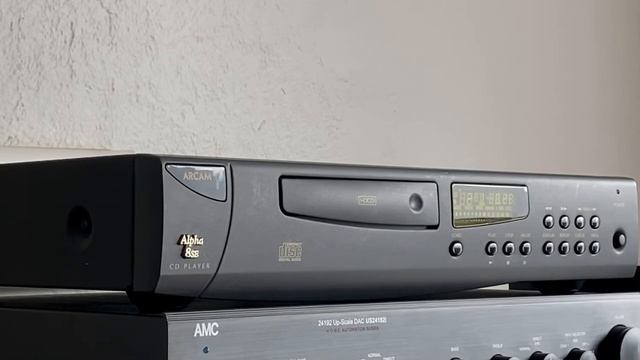 Arcam Alpha 8 SE CD HDCD Player Demo смотреть онлайн