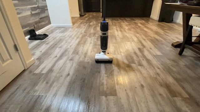 Roborock Dyad PRO Mopping Vacuum In-Depth Review - This is a game changer! смотреть онлайн
