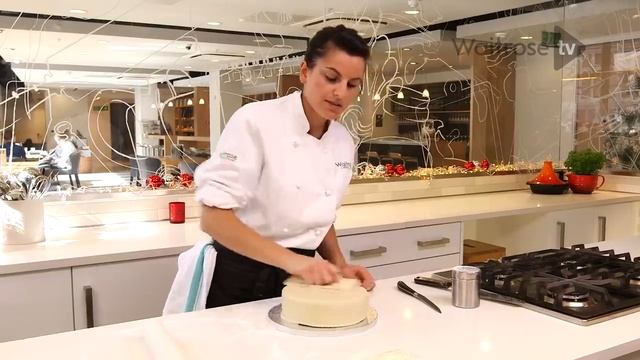 How To Marzipan And Ice A Christmas Cake | Waitrose смотреть онлайн