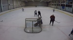 Нападающий стал хоккейным вратарем. Как стоять в воротах? Начинающий вратарь