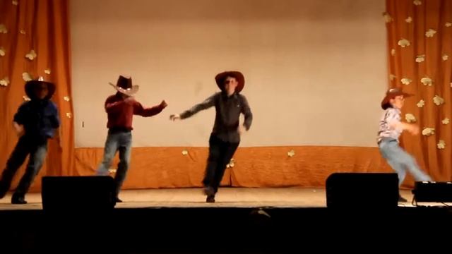 Танцевальная группа Молодцы с. Верх-Тула "Ковбойский" смотреть онлайн