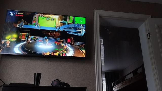 играю в Лего Бэтмена демо версия смотреть онлайн