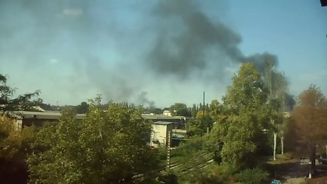 Возгорание в р-н ул.Полиграфической,Донецк,Киевский р-н 28.09.2014 смотреть онлайн