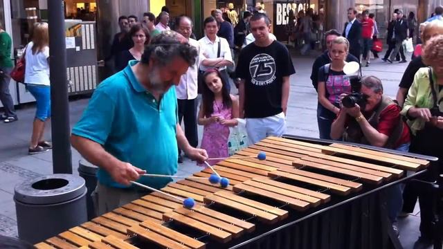 2011 45 - May- Munich Alex Jacobowitz Xylos Marienplatz HD iphone .mpg.MP4 смотреть онлайн