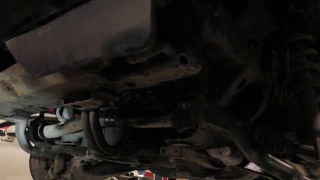 TOYOTA LAND CRUISER 2010г бензин 4,0 литра АКПП пробег 230 тыс. Диагностика ,замена рулевой рейки. смотреть онлайн