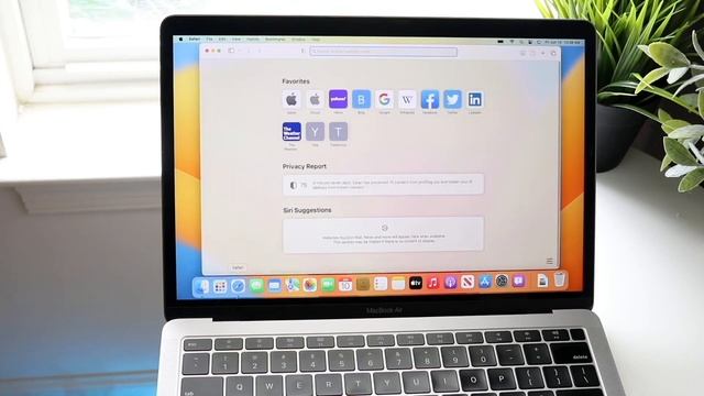 MacOS Sonoma On The Oldest MacBook Air! смотреть онлайн