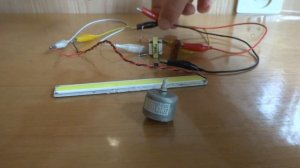 12 вольт Пальцами из Маленького Моторчика ? КРУТОЙ ЭЛЕКТРОГЕНЕРАТОР