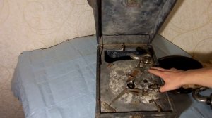 ? Ремонт патефона и его разборка, часть 1