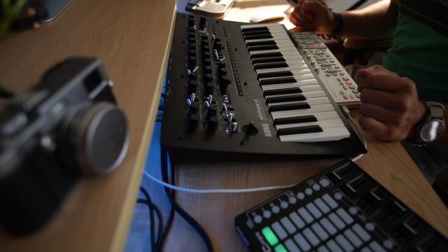 Korg Minilogue XD Live Performance in Ableton Live смотреть онлайн