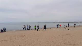 В Анапе в начале апреля толпы народа. Это еще не майские праздники. Что будет твориться этим летом. смотреть онлайн