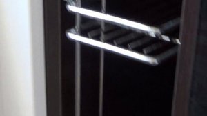 Как прикрепить фасад к бутылочнице по месту