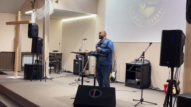 Александр Ли: "Возрастать в вере и любви к Богу" / Церковь "Святость" смотреть онлайн