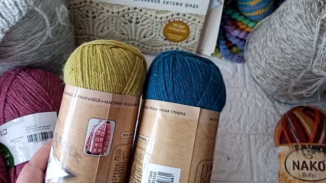 Маленько купила пряжи и подарили. смотреть онлайн