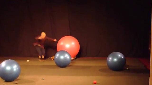 Ball Acrobatics смотреть онлайн