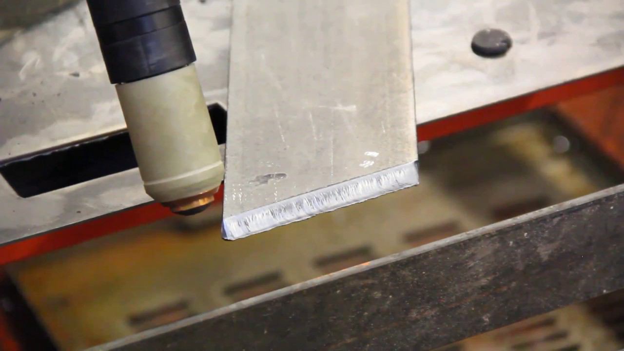 Резка фаски машиной термической резки с ЧПУ VALIANT 2.0 смотреть онлайн