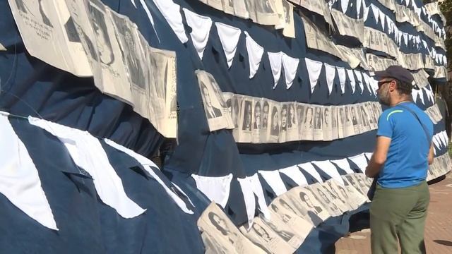 Madres de Plaza de Mayo conmemoraron 40 años de lucha смотреть онлайн