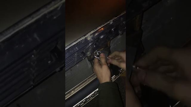 Audi 80 открытие капота смотреть онлайн