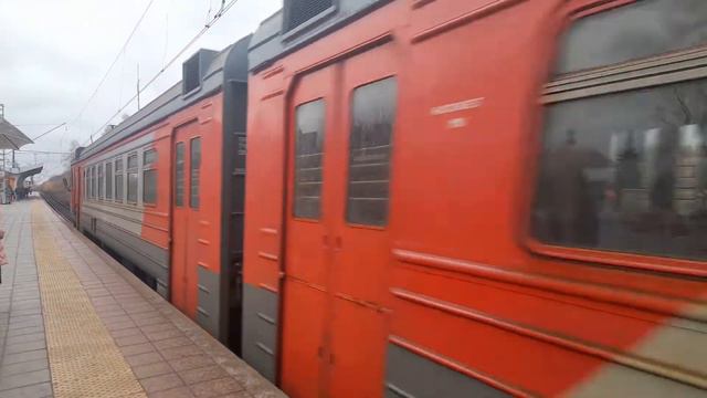 Электропоезд ЭД4М-0238 с сообщением Электрогорск-Москва(Курский Вокзал). смотреть онлайн