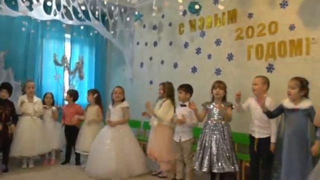 Детский сад №114 "Надежда" г.Грозный - Дед Мороз попляши с ребятишками смотреть онлайн
