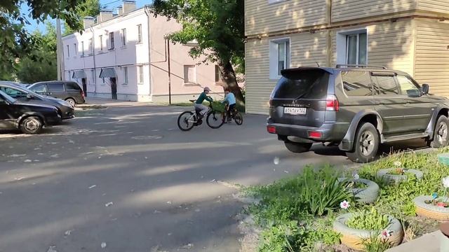 Три Брата #5 // Детки - конфетки // МЕЛКИ И ДОГОНЯЛКИ смотреть онлайн