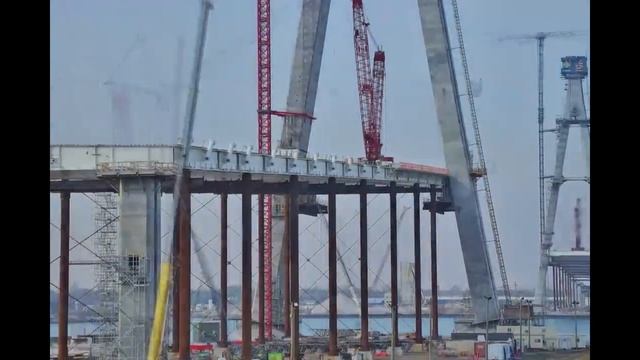 Time lapse shows year of construction at Gordie Howe International Bridge project смотреть онлайн