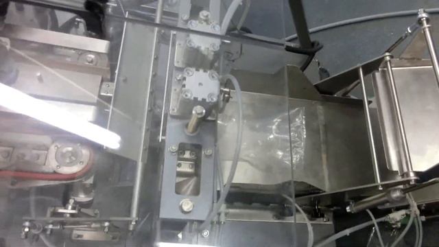 Упаковка замороженной рыбы в пакет на Двух линиях Signal-Pack смотреть онлайн