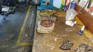 Замена подшипников генератора на Fiat Panda 2006 г. За шесть минут.