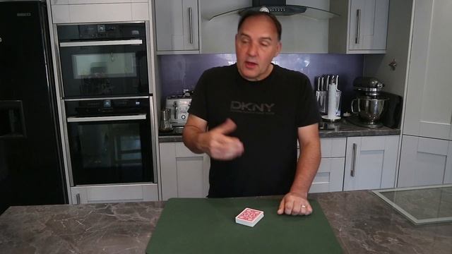 Divining Cards - Two Cards Match Magic Card Trick - Learn a Trick смотреть онлайн