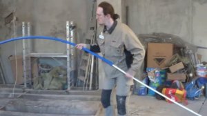 Как надеть на трубу утеплитель (Эп.16-В.1)