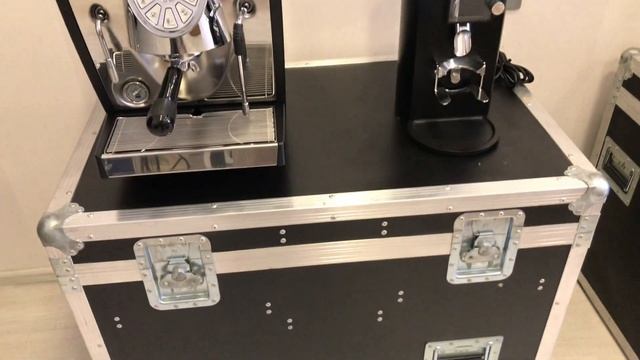 Səviyyə kofe üyüdən Grinder axtarırsız? Qarşılayın! Mahlkonig E65S Made in Germany смотреть онлайн