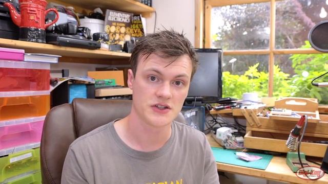 How to Create a Scrolling Message on a Micro:Bit – Maker.io Tutorial | Digi-Key Electronics смотреть онлайн