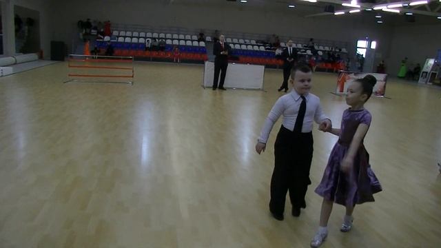 Танцевальный турнир. 4 танца с Вероникой. смотреть онлайн